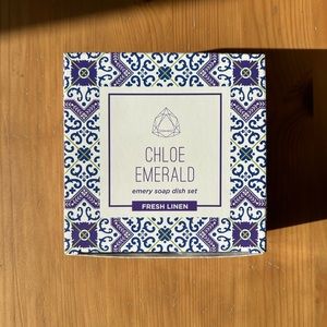 Chloe Emerald soap dish set
